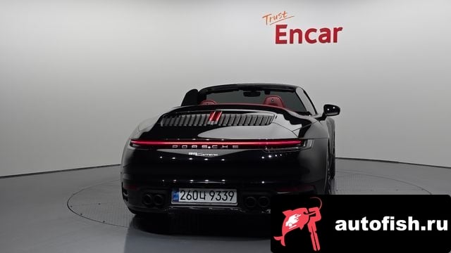 Porsche 911 911 (992) 2020 года - вид 4