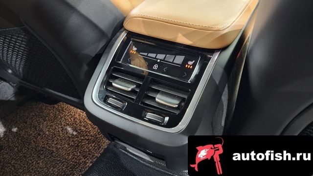 Volvo V60 V60 Cross-country 2nd Generation 2020 года - похожие автомобили