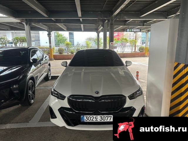 BMW 5-Series 5 Series (G60) 2025 года - вид 2