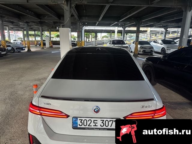 BMW 5-Series 5 Series (G60) 2025 года - вид 5