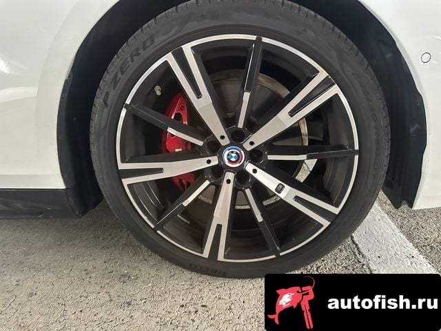 BMW 5-Series 5 Series (G60) 2025 года - вид 6