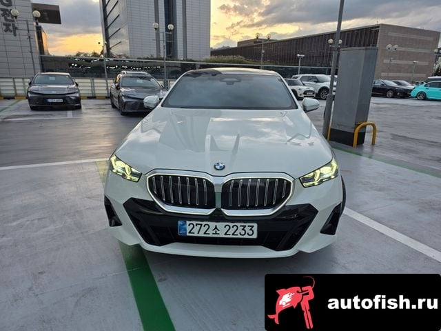 BMW 5-Series 5 Series (G60) 2025 года - вид 1