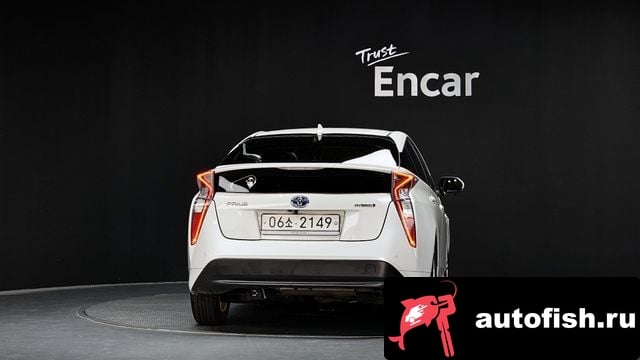 Toyota Prius Prius 4th Generation 2016 года - вид 4