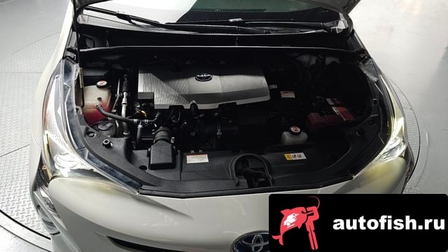 Toyota Prius Prius 4th Generation 2016 года - вид 6