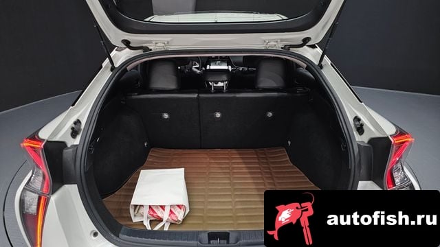 Toyota Prius Prius 4th Generation 2016 года - вид 20