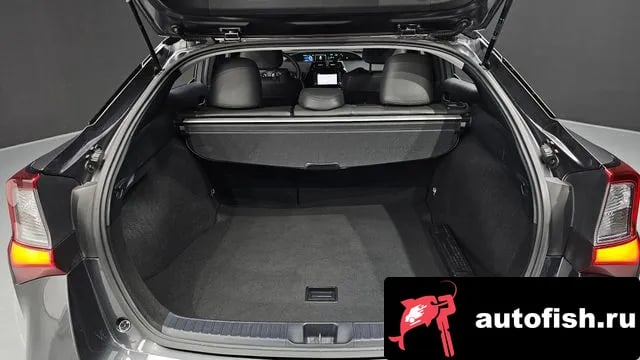 Toyota Prius Prius 4th Generation 2019 года - вид 20