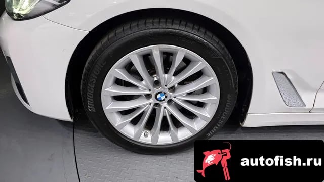 BMW 5-Series 5 Series (G30) 2021 года - вид 5