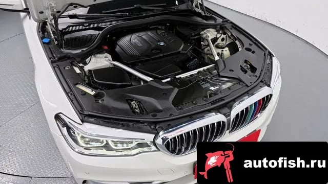 BMW 5-Series 5 Series (G30) 2018 года - вид 6