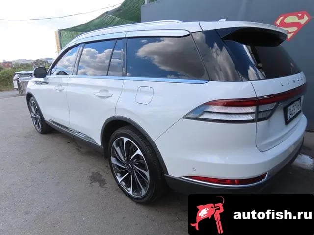 Lincoln Aviator Aviator 2nd generation 2021 года - вид 3