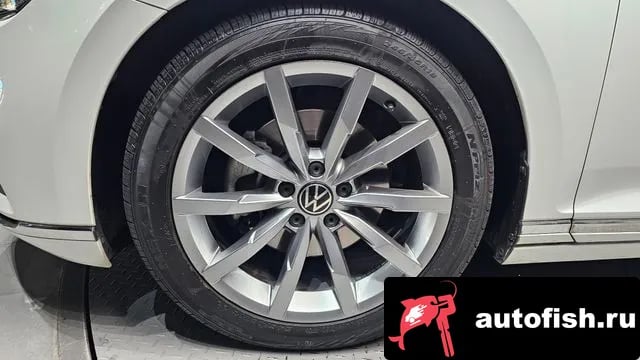 Volkswagen Passat Passat GT (B8) 2021 года - вид 5