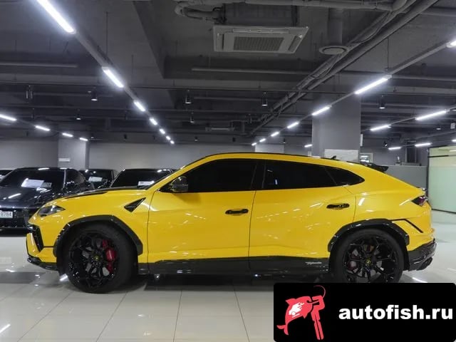Lamborghini Urus Urus 2024 года - похожие автомобили