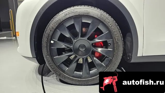 Tesla Model Y Model Y 2022 года - вид 5