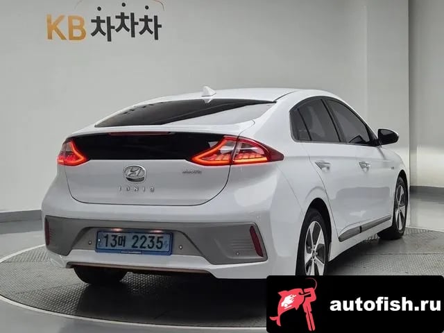 Hyundai Ioniq Ionic Electric 2018 года - вид 3