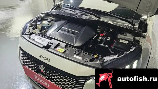 Peugeot 208 e-208 second Generation 2022 года - вид 6