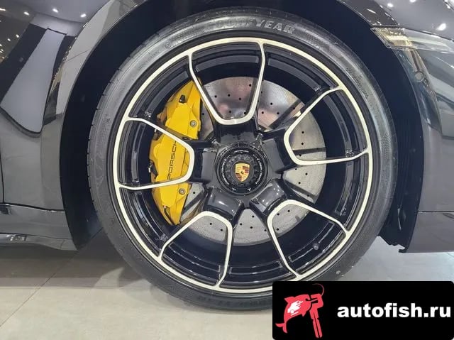 Porsche 911 911 (992) 2023 года - вид 5