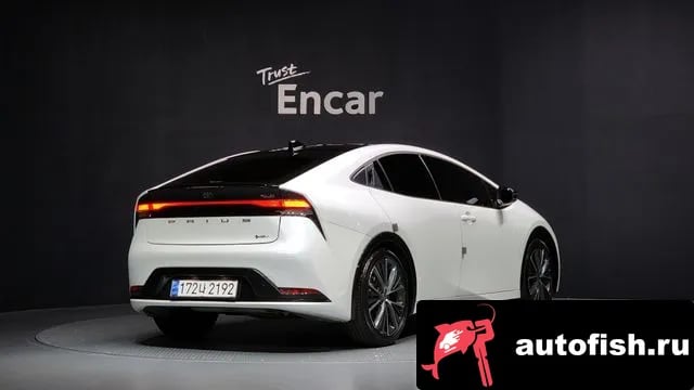 Toyota Prius Prius 5th Generation 2024 года - вид 2