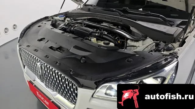 Lincoln Aviator Aviator 2nd generation 2020 года - вид 6