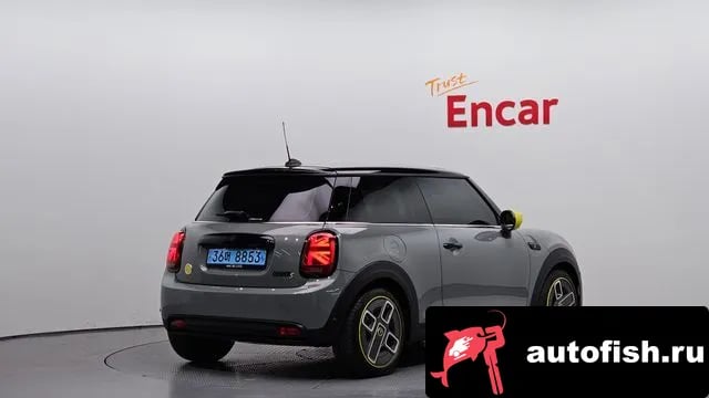 Mini Cooper Cooper Electric 2022 года - вид 2