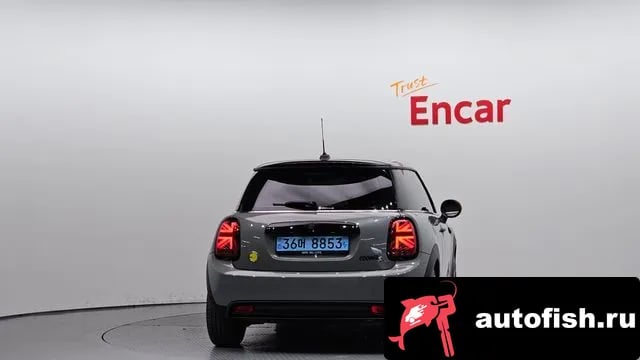Mini Cooper Cooper Electric 2022 года - вид 4