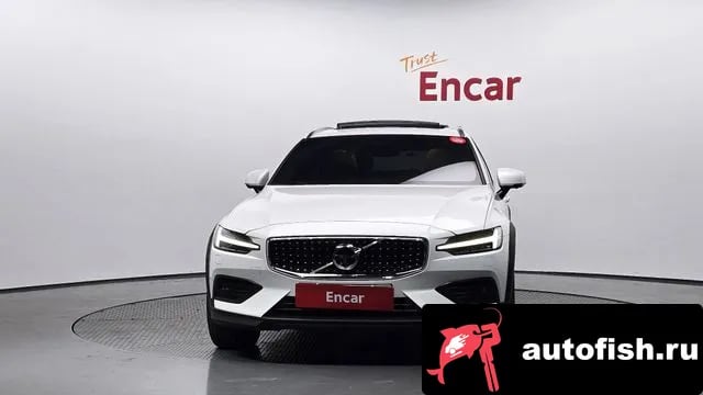 Volvo V60 V60 Cross-country 2nd Generation 2019 года - вид 3