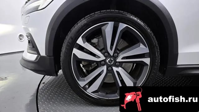 Volvo V60 V60 Cross-country 2nd Generation 2019 года - вид 5