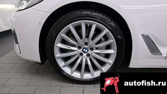 BMW 5-Series 5 Series (G30) 2023 года - вид 5