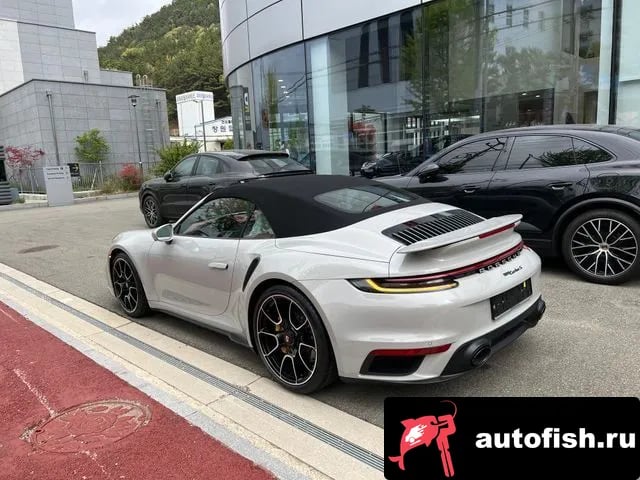 Porsche 911 911 (992) 2024 года - вид 3