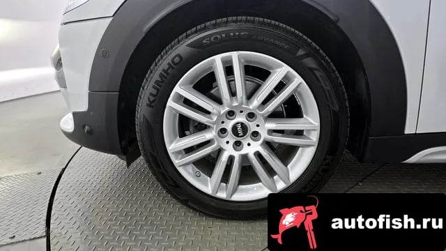 Mini Countryman Cooper D Country Man 2018 года - вид 5