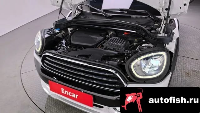 Mini Countryman Cooper D Country Man 2018 года - вид 6