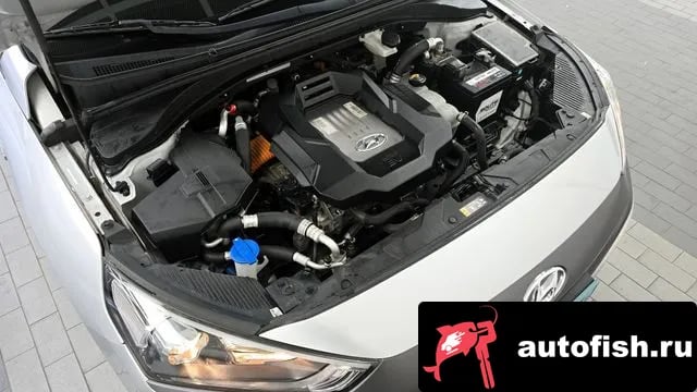 Hyundai Ioniq Ionic Electric 2018 года - похожие автомобили