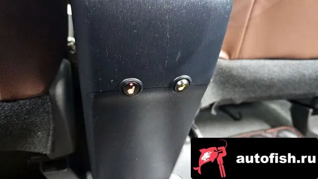 Toyota Prius Prius 2014 года - похожие автомобили