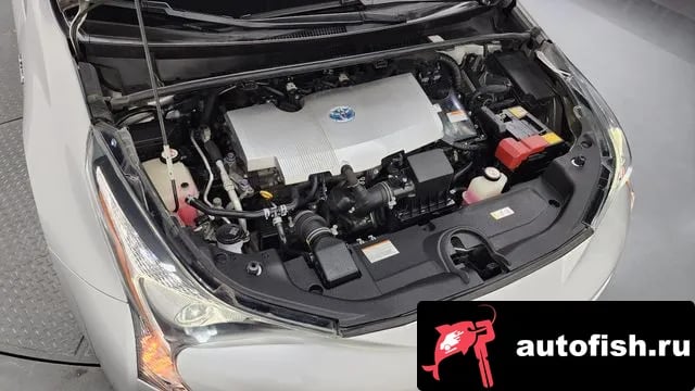 Toyota Prius Prius 4th Generation 2018 года - вид 6