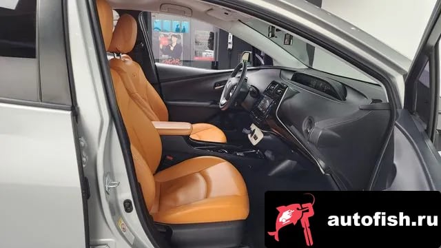 Toyota Prius Prius 4th Generation 2018 года - вид 11