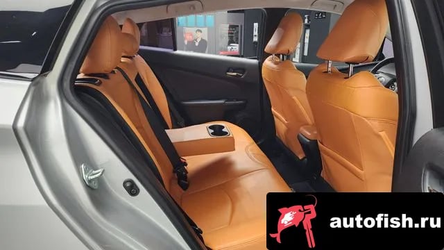 Toyota Prius Prius 4th Generation 2018 года - вид 12