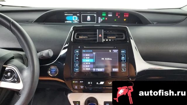 Toyota Prius Prius 4th Generation 2018 года - вид 14