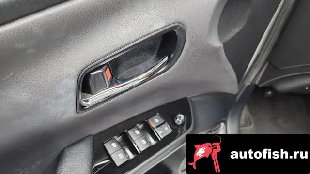 Toyota Prius Prius 4th Generation 2018 года - вид 18