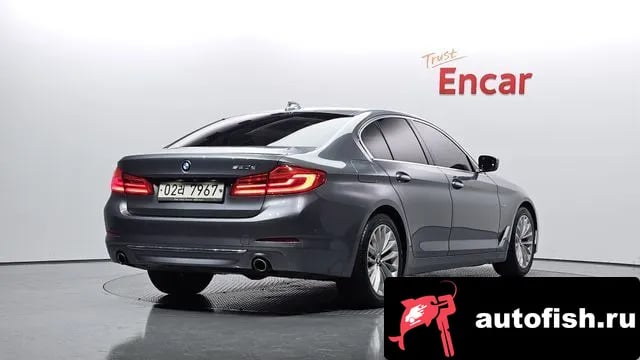 BMW 5-Series 5 Series (G30) 2018 года - вид 2