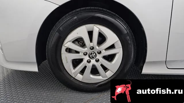 Toyota Prius Prius 4th Generation 2016 года - похожие автомобили