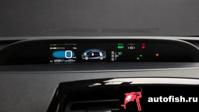 Toyota Prius Prius 4th Generation 2018 года - вид 8