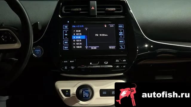 Toyota Prius Prius 4th Generation 2018 года - вид 14