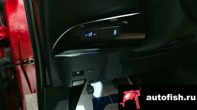 Toyota Prius Prius 4th Generation 2018 года - вид 18