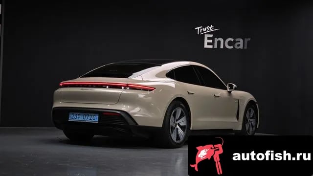 Porsche Taycan Taikan 2021 года - вид 2