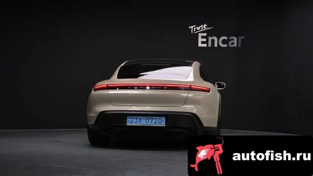 Porsche Taycan Taikan 2021 года - вид 4