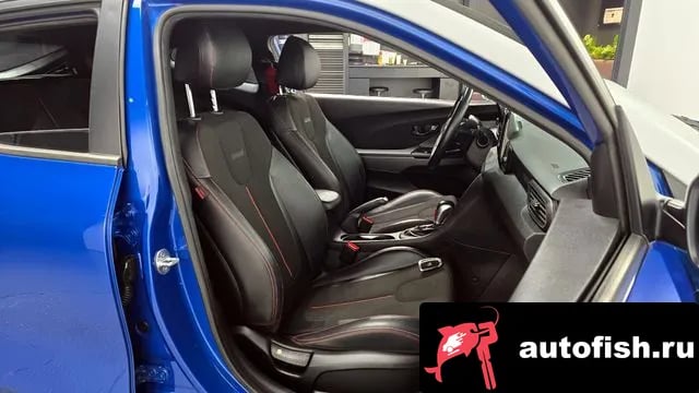 Hyundai Veloster Veloster (JS) 2018 года - похожие автомобили