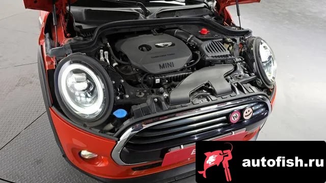 Mini Cooper Cooper 2019 года - вид 6