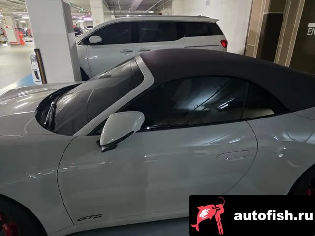 Porsche 911 911 (992) 2023 года - вид 6