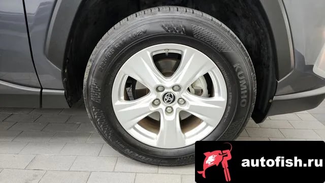 Toyota RAV4 RAV4 5th Generation 2019 года - вид 5