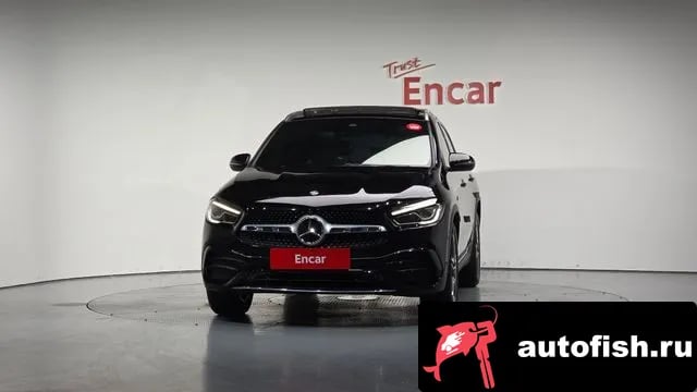 Mercedes-Benz GLA-Class GLA - Class H247 2020 года - вид 3