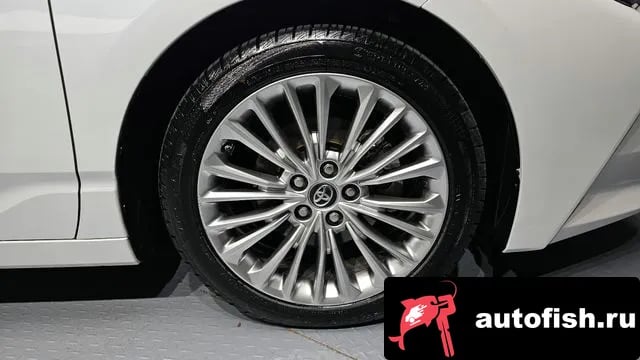 Toyota Avalon Avalon 5th Generation 2018 года - вид 5