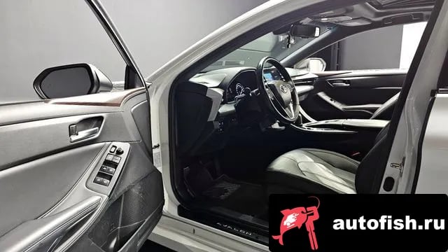 Toyota Avalon Avalon 5th Generation 2018 года - вид 12